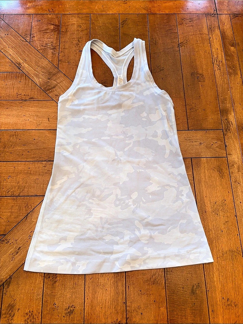 lululemon Cool Racerback II *Nulu Camo Racerback Tank in White/gray Size 4